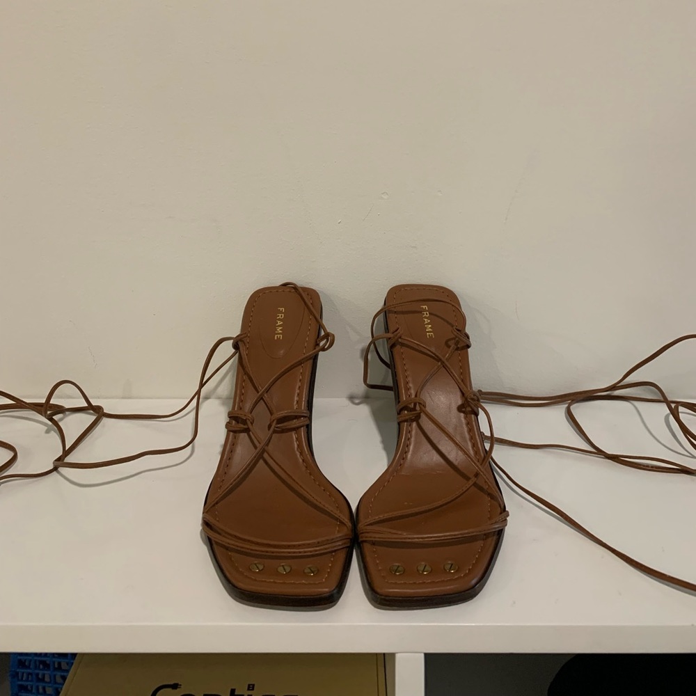 FRAME Le Doheny Wrap Sandals Size 39 (8.5)